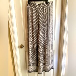 Versona Wide Legged Pants Flowy Size XL